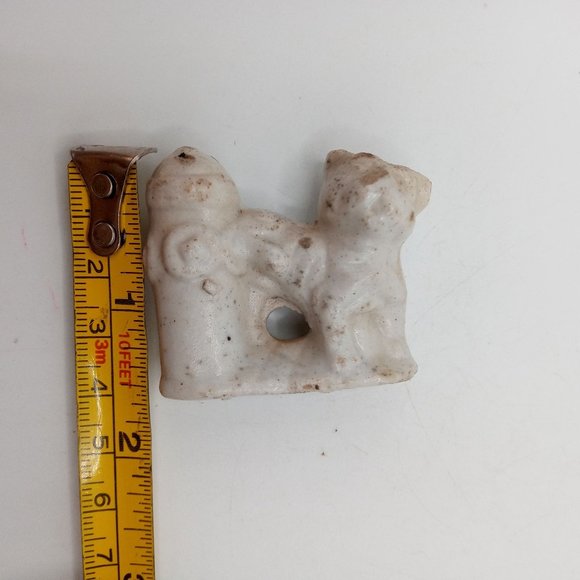 Vintage Dog Figurine At Hydrant Figure Ceramic Collectible - Picture 7 of 9